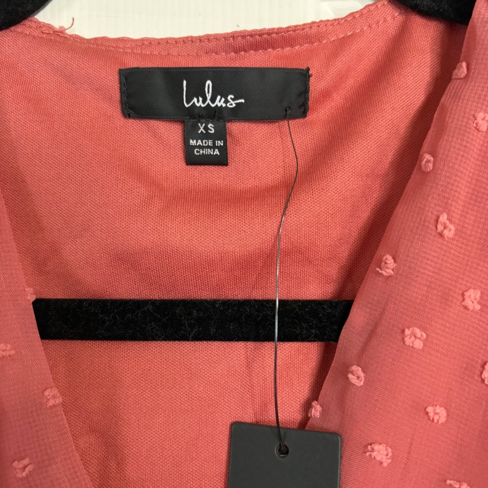 Lulus Swiss Dot Ruffle Midi Dress Women XS Rose Pink NEW Faux Wrap V-Neck Slit - Picture 7 of 9